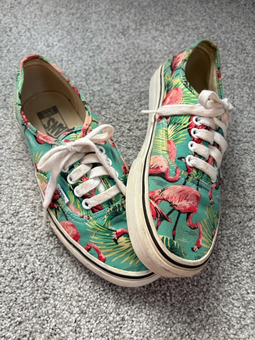 Vans Women’s Tropical Flamingo Low-Top Sneakers - Turquoise & Pink